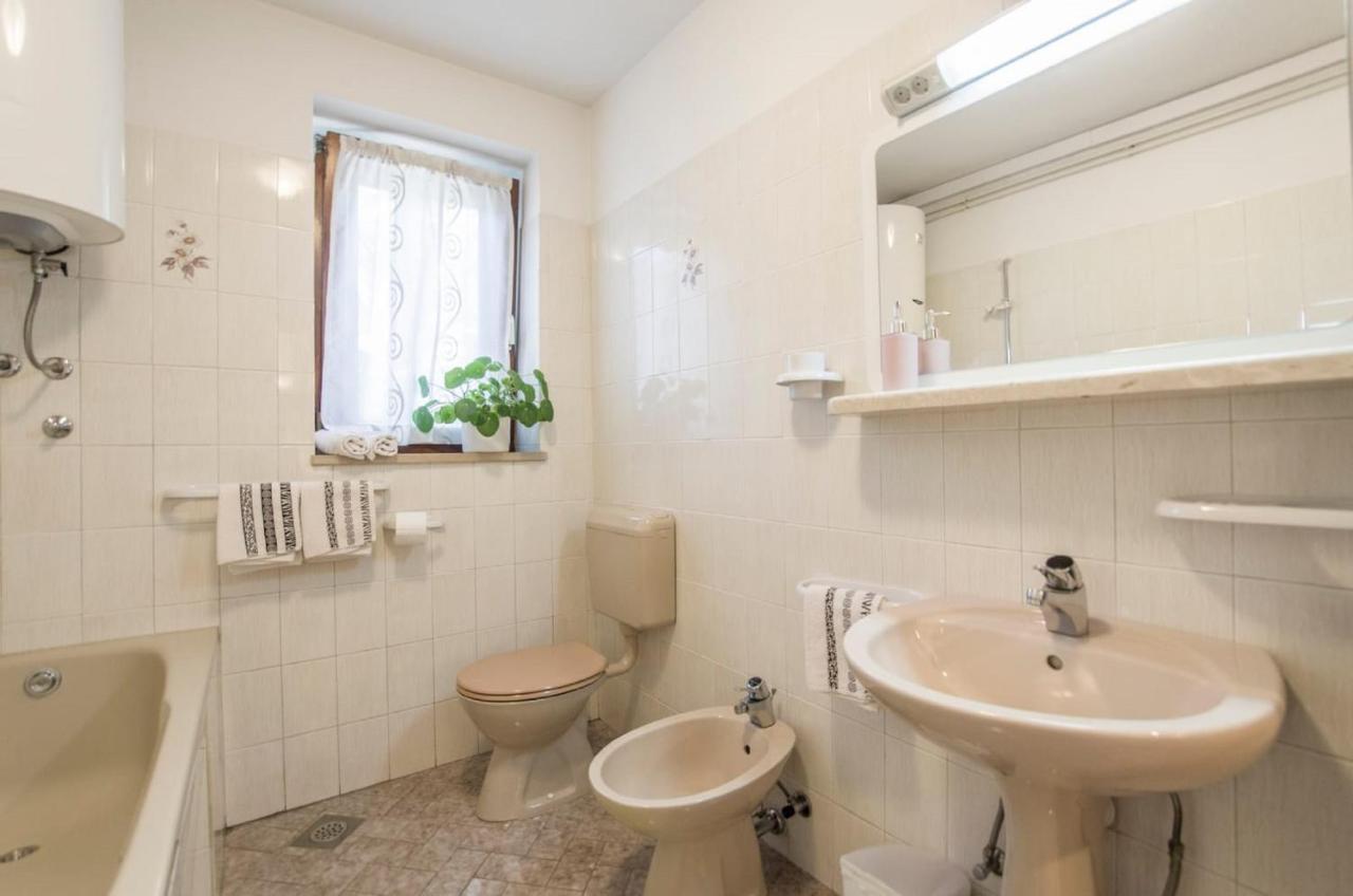 Holiday Home Villa Spilla Selca  Exterior photo